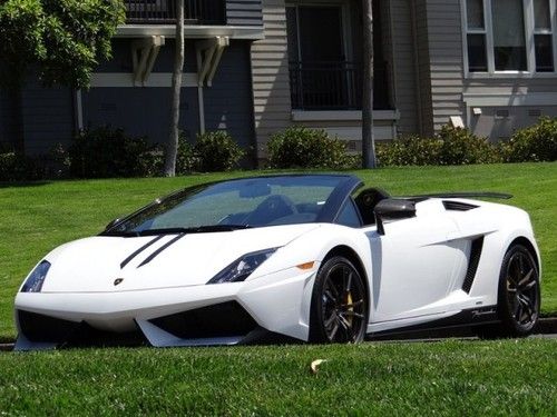 2012 lamborghini gallardo lp570-4 performante spyder in white 4k miles loaded