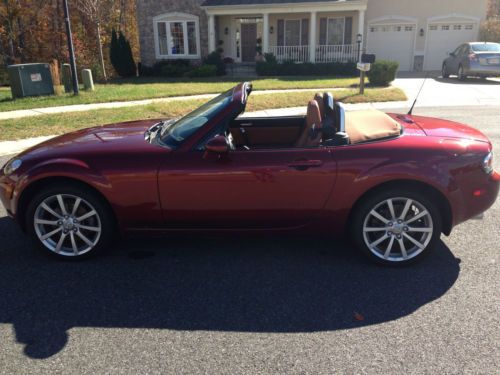 2006 mazda mx-5 miata grand touring convertible 2-door 2.0l