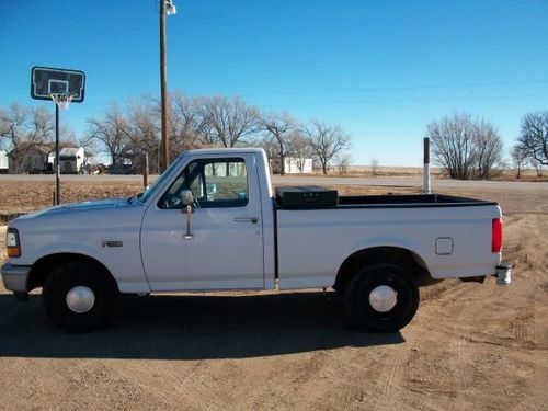 1996 ford f-150 xl standard cab pickup 2-door 4.9l