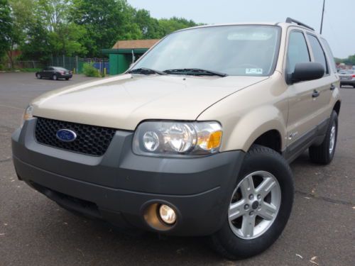 Ford escape hybrid 4wd  gas saver leather clean free autocheck no reserve