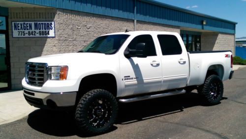 2007 gmc sieera 2500hd duramax lifted!!!