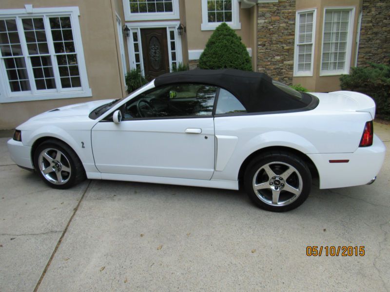 2004 ford mustang svt cobra