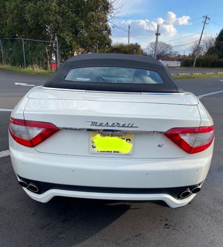 2011 maserati gran turismo s