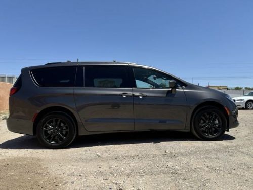 2020 chrysler pacifica launch edition