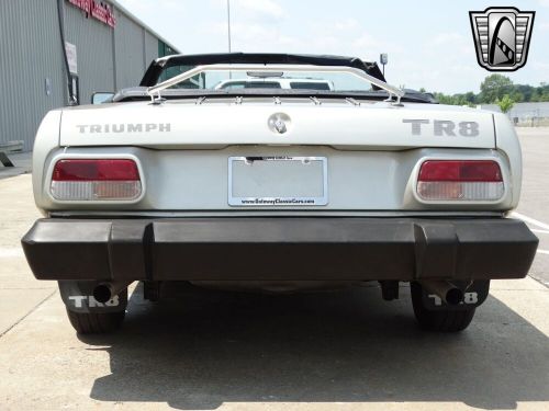 1980 triumph tr8