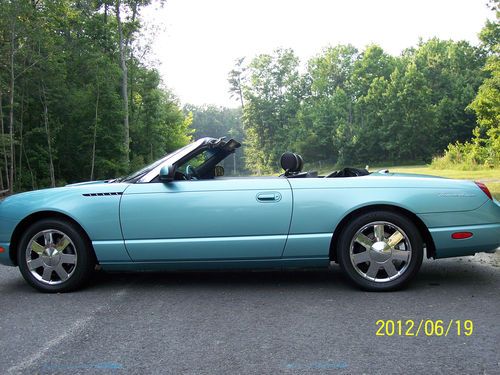 2002 ford thunderbird premium model convertible 2-door 3.9l v-8 matching hardtop