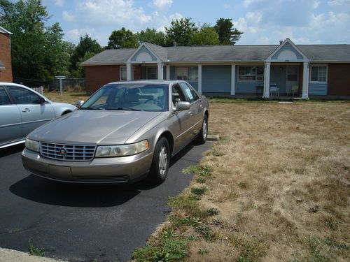 2001 cadillac seville sls sedan 4-door 4.6l