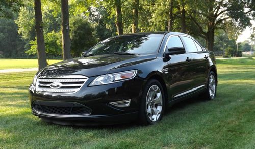 2010 ford taurus sho sedan 4-door 3.5l black on black, no reserve absolute sale