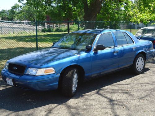 2011 ford crown victoria blue 29,000 miles 4.6l v8 clean patrol squad police car