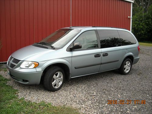 2005 dodge grand caravan se mini passenger van 4-door 3.3l