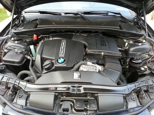 2012 bmw 135i base coupe 2-door 3.0l