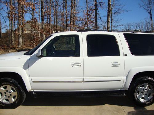 2005 chevrolet suburban 1500 lt sport utility 4-door 5.3l 4x4