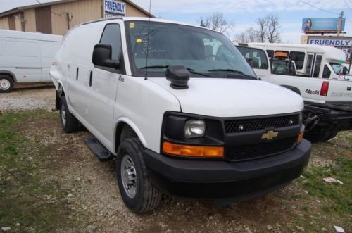 Sell used Chevy Express 2500 cargo van Quigley 4x4 awd v8 auto 1 owner ...