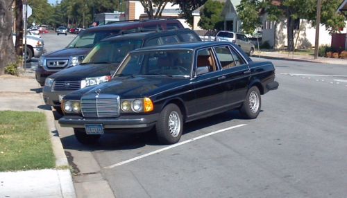 1984 mercedes benz 300d, sedan, w123, auto, ac, turbo-diesel, partial restored