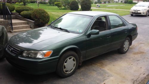 2000 toyota camry ce sedan 4-door 2.2l