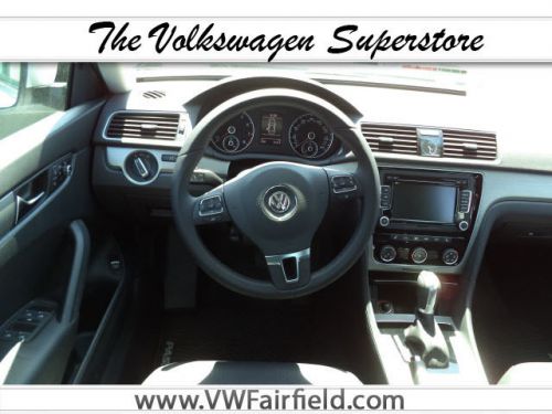 2014 volkswagen passat 1.8t se