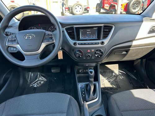 2019 hyundai accent se sedan auto