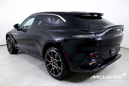 2021 aston martin dbx