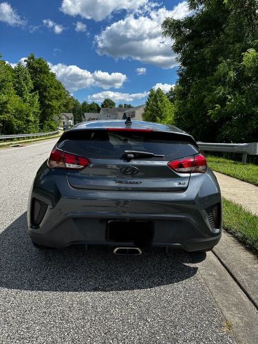 2019 hyundai veloster base