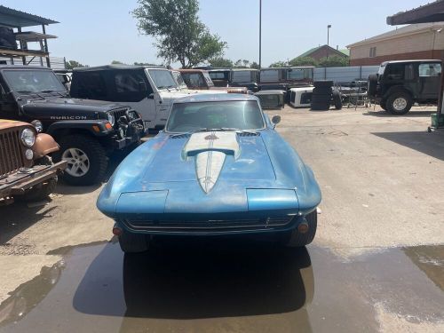 1965 chevrolet corvette coupe