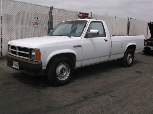 1989 dodge dakota, no reserve