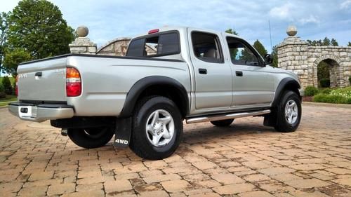 Purchase used Toyota Tacoma SR5 4x4 Crew Leather Reserve Truck