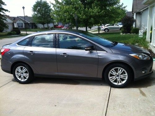 2012 ford focus sel sedan 4-door 2.0l  - 33,308 miles excellent condition!