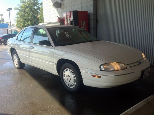 2001 chevy lumina sedan, 69k original miles, clean title, v6, 3.1l, cold air