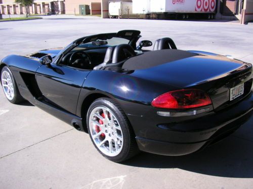 2006 dodge viper srt-10 convertible 2-door 8.3l