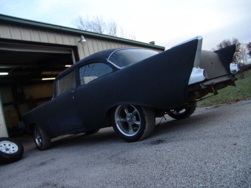 Solid post car! freshly built 454 700r disc brakes belair dash posi seats redone