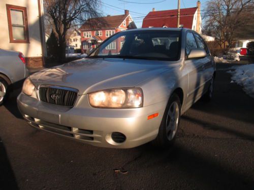 2003 hyundai elantra gls 4-door 2.0l wow ~!~ runs great, clean comfy one owner !