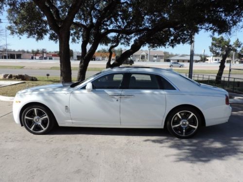 2014 rolls-royce ghost v-specification-arctic white