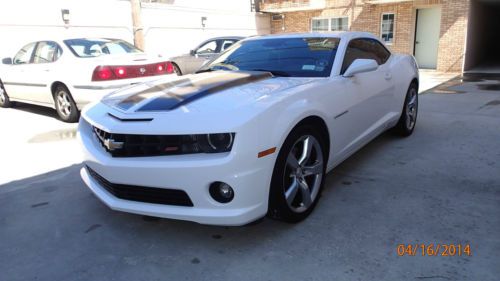 2010 chevrolet camaro ss coupe 2-door 6.2l