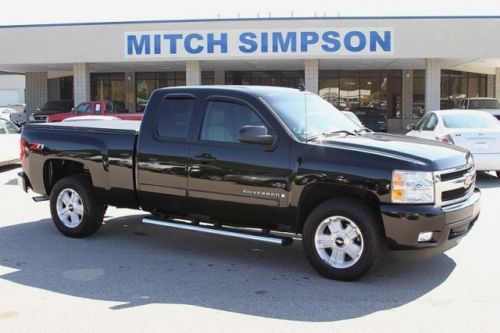 2007 chevrolet silverado ltz z-71 extended cab  2wd  sharp black chevy truck!!