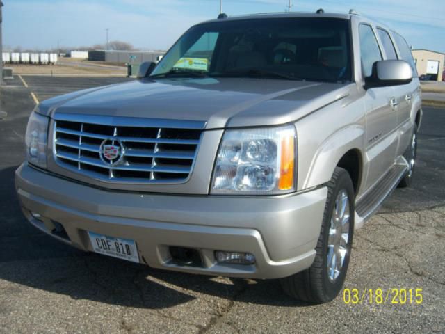 Cadillac escalade base sport utility 4-door