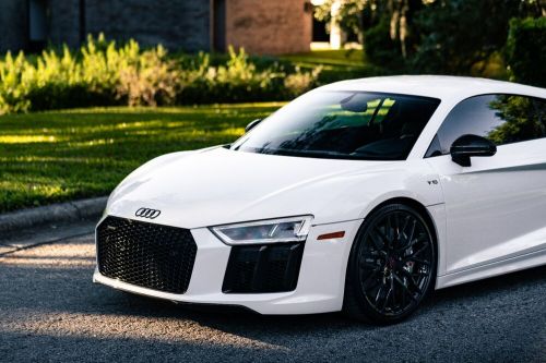 2017 audi r8 5.2 plus quattro