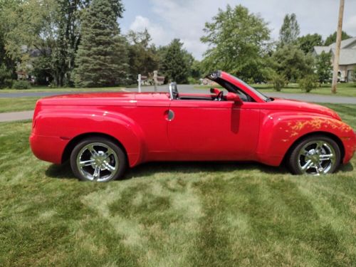 2004 chevrolet ssr 2 dr roadster