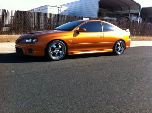 2006 pontiac gto 6.0 ls2 6 speed low miles!!