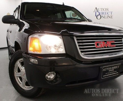 We finance 2008 gmc envoy 4wd cleancarfax mroof towpkg cd susppkg rnngbrds rfrck