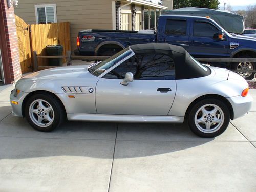 1999 bmw z3 roadster hard/soft convertible 2-door 2.5l