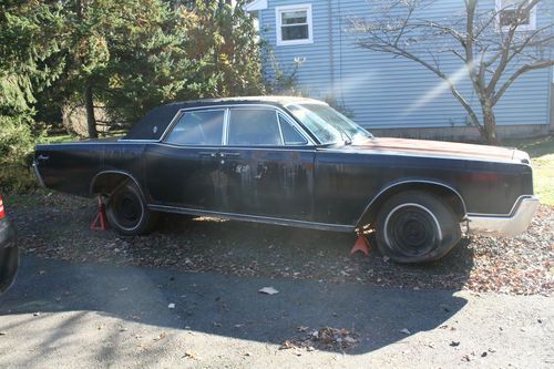 1967 lincoln continental 4 door sedan  project/parts car complete trim &amp; glass