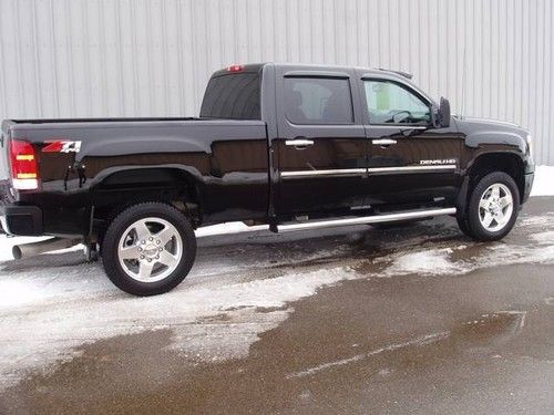 2012 gmc sierra 2500 denali, diesel ,9,365 miles,crew cab