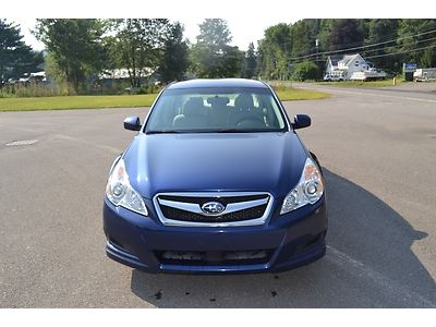 2010 subaru legacy 2.5 excellent condition