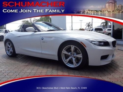 Hardtop convertible navigation bluetooth  carfax 1 owner warranty