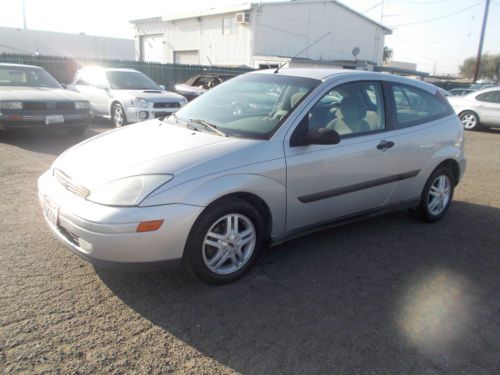 2000 ford focus, no reserve