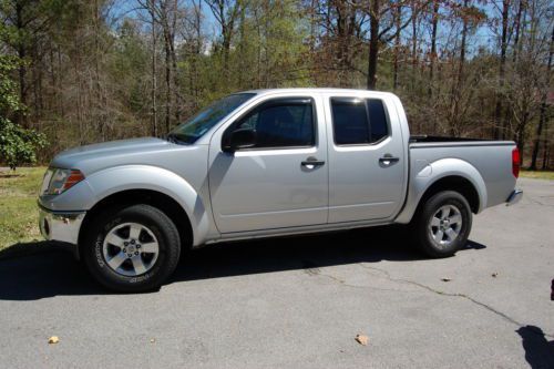 2010 nissan frontier se crew cab pickup 4-door 4.0l