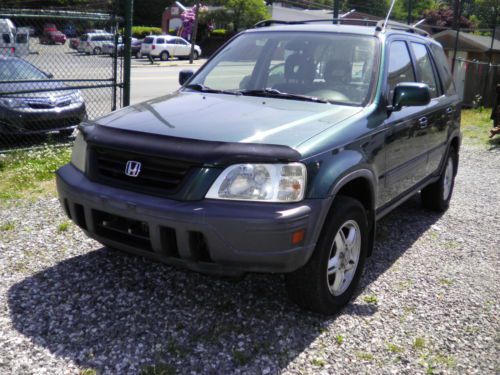 Honda crv suv awd 4 door run&#039;s out good.