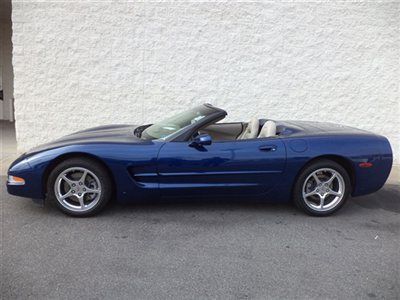 Chevrolet corvette low miles 2 dr convertible automatic gasoline 5.7l