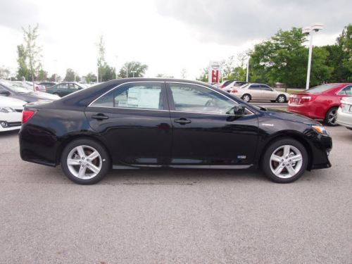 2014 toyota camry hybrid se limited edition