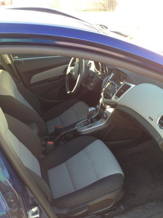 2012 chevrolet cruze ls sedan 4-door 1.8l